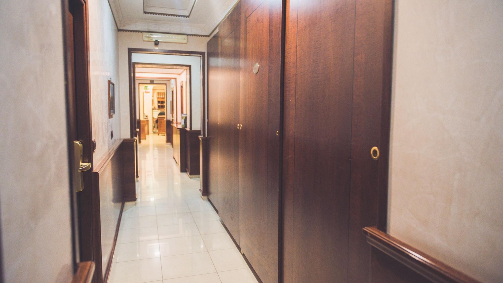 Hotel Robinson Рим Екстер'єр фото