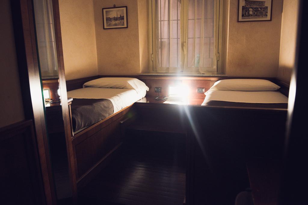 Hotel Robinson Рим Екстер'єр фото